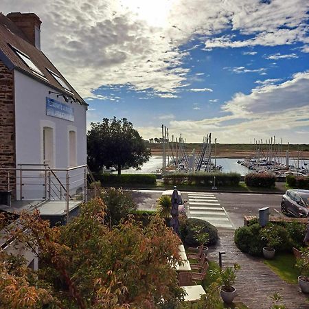 Hotel Traiteur Les Ormes, The Originals Relais Барнвиль-Картере Экстерьер фото